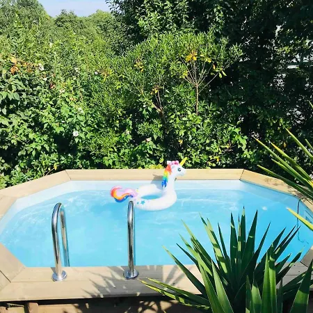 펜션 Maison Avec Jardin Et Piscine